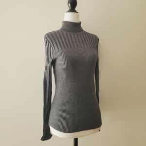 Akris Punto Wool Ribbed Turtleneck Sweater